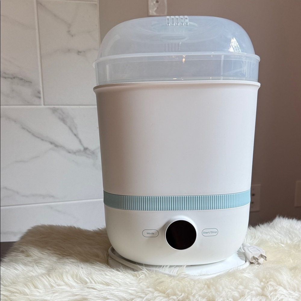 NEW NEVER USED Papablic ProMax Baby Bottle Sterilizer and Dryer (out of box)